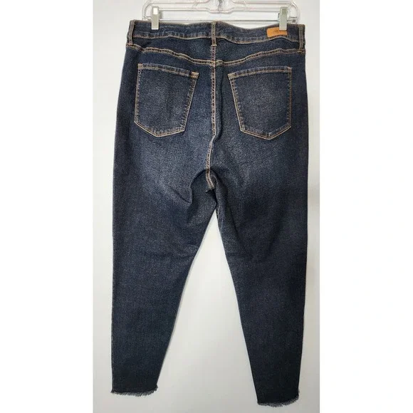 Sofia Jeans Rosa Curvy Skinny Ankle 14 Dark Wash NEW Super Hi-Rise Distressed - Picture 4 of 10